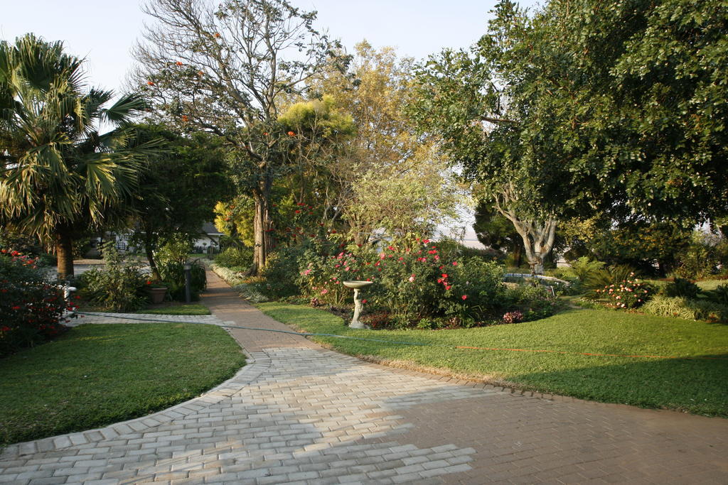 Dusk To Dawn Piet Retief